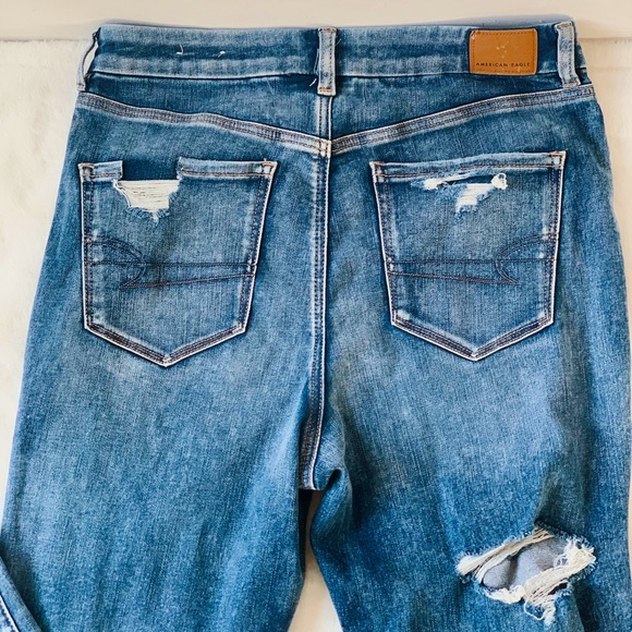 AE | NE(X)T Level Patched Curvy Super High-Waisted Denim Jeans - Picture 4 of 6